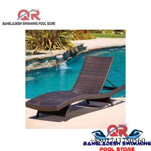 swimming-pool-lounge-chair