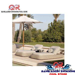 Swimming-pool-lounge-chair-Luxury